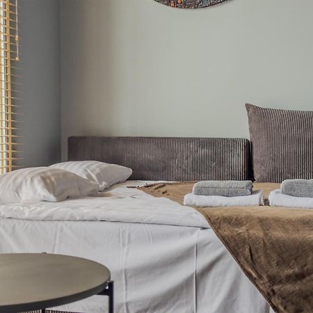 Ivis House Modern Apartment In Vilnius Old Town With Balcony Ngoại thất bức ảnh