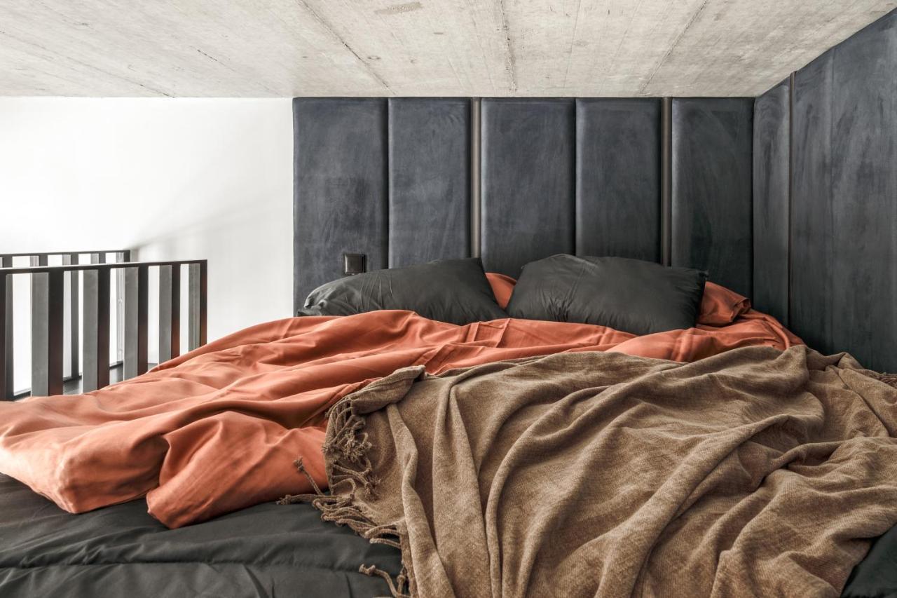 Ivis House Modern Apartment In Vilnius Old Town With Balcony Ngoại thất bức ảnh
