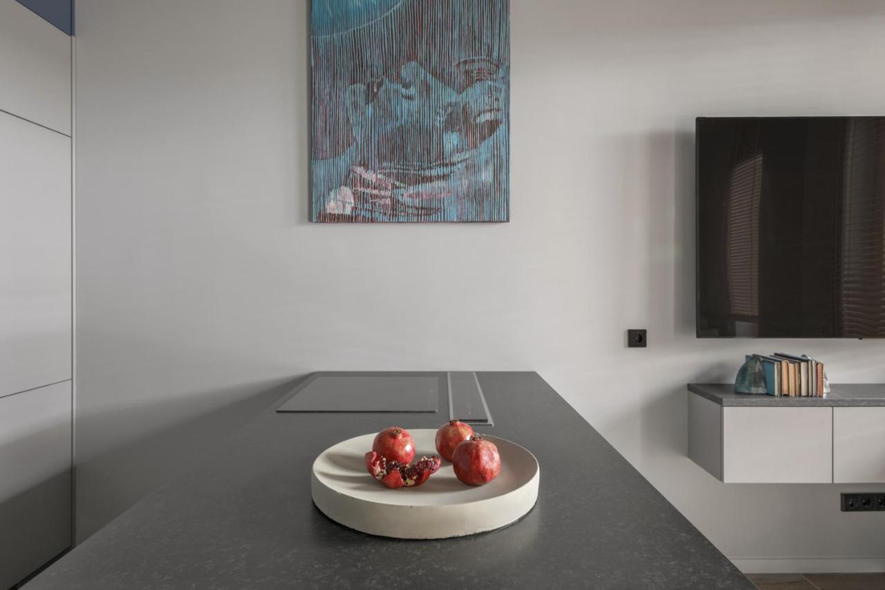 Ivis House Modern Apartment In Vilnius Old Town With Balcony Ngoại thất bức ảnh