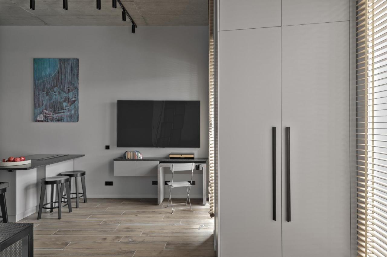 Ivis House Modern Apartment In Vilnius Old Town With Balcony Ngoại thất bức ảnh