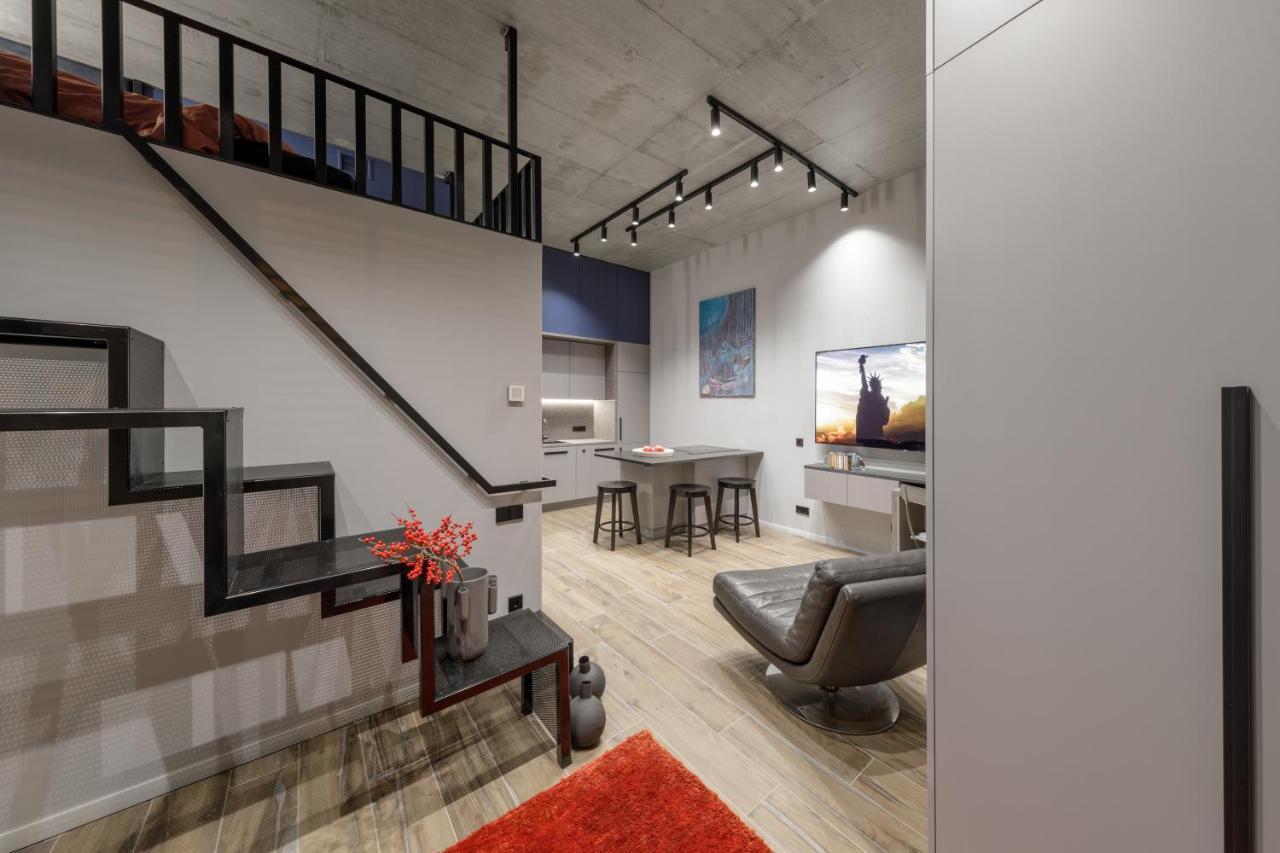 Ivis House Modern Apartment In Vilnius Old Town With Balcony Ngoại thất bức ảnh