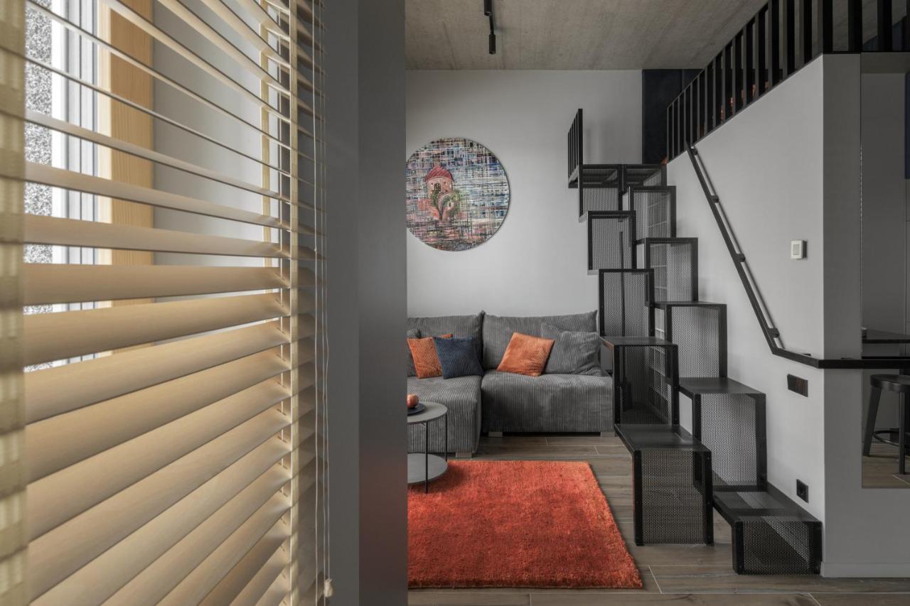 Ivis House Modern Apartment In Vilnius Old Town With Balcony Ngoại thất bức ảnh