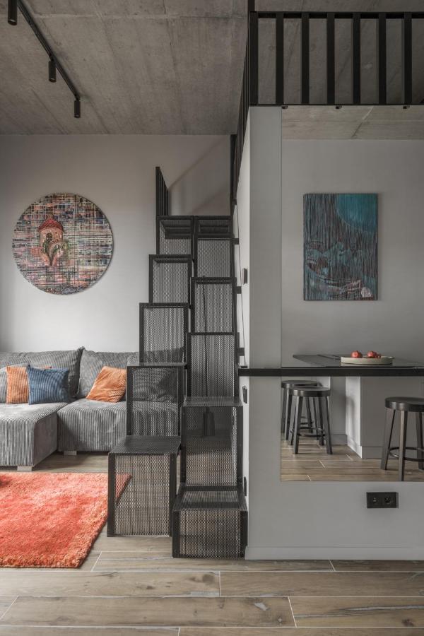 Ivis House Modern Apartment In Vilnius Old Town With Balcony Ngoại thất bức ảnh