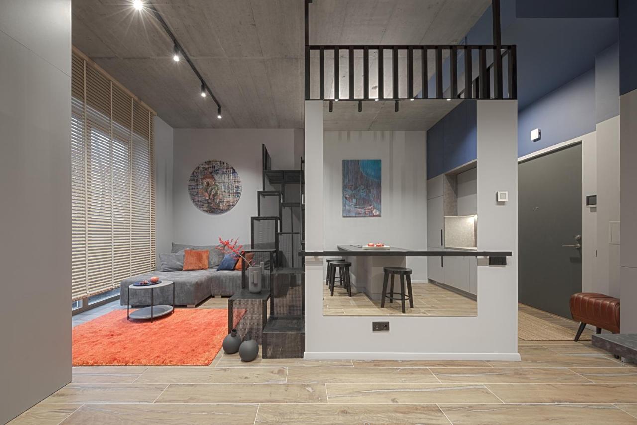 Ivis House Modern Apartment In Vilnius Old Town With Balcony Ngoại thất bức ảnh