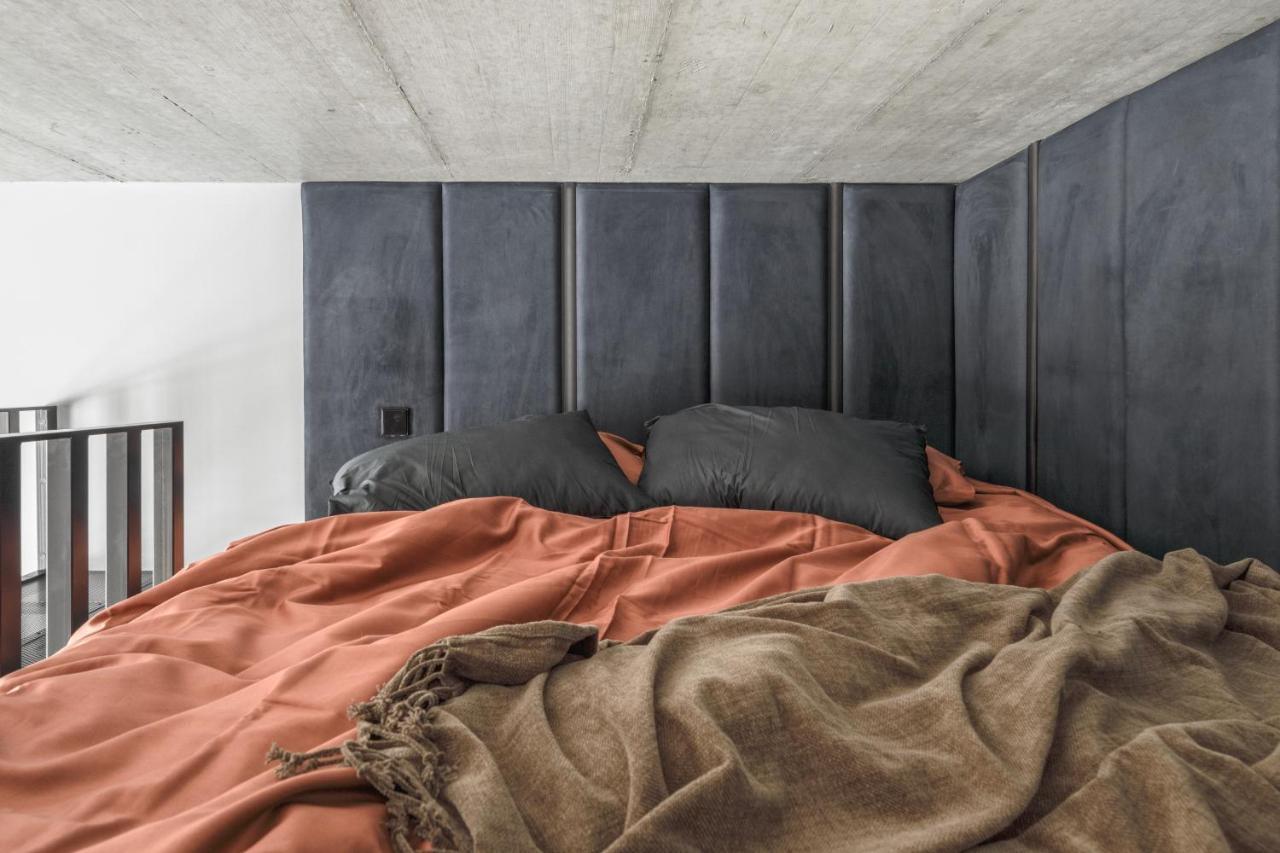 Ivis House Modern Apartment In Vilnius Old Town With Balcony Ngoại thất bức ảnh