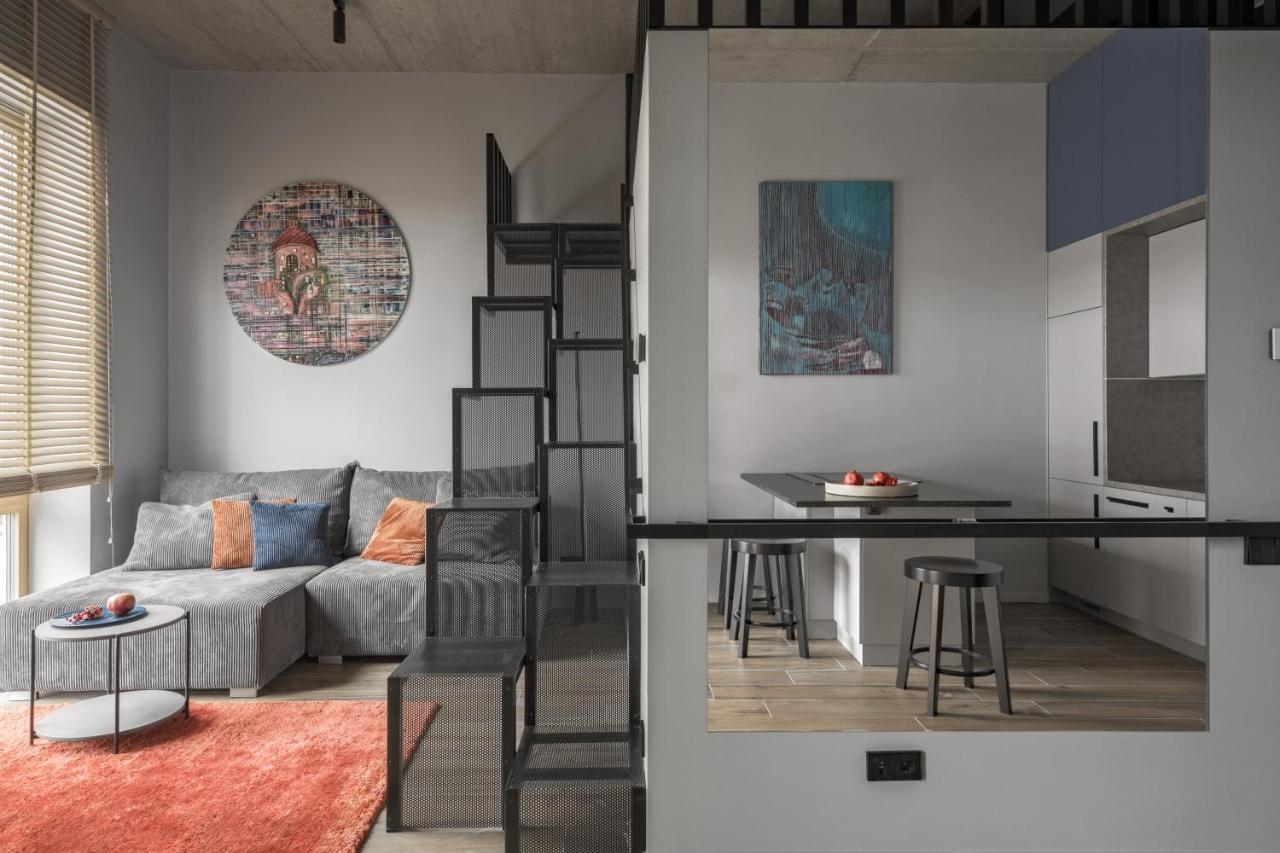 Ivis House Modern Apartment In Vilnius Old Town With Balcony Ngoại thất bức ảnh