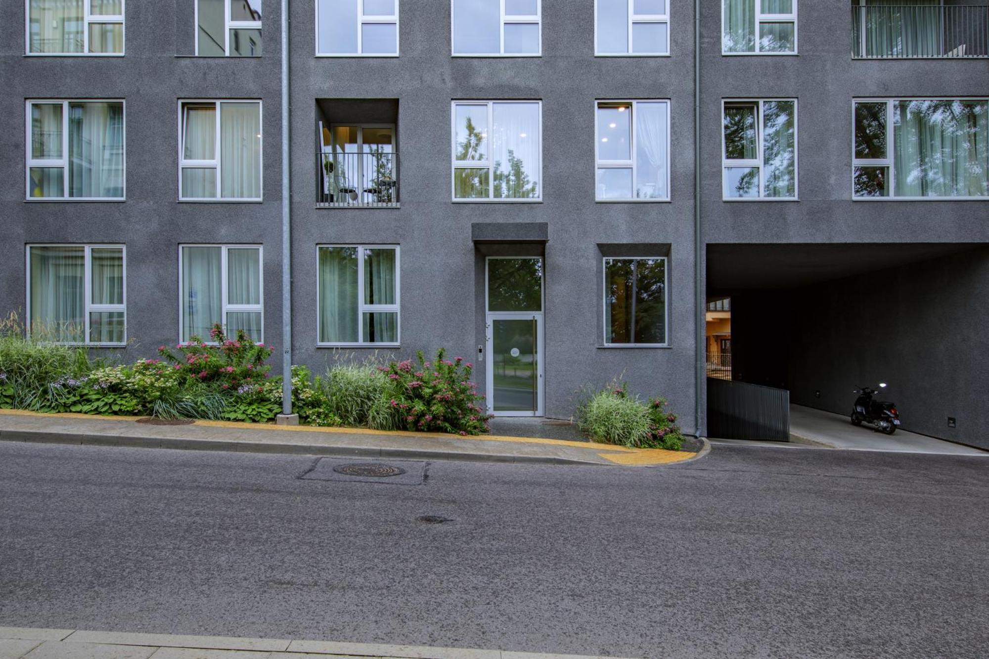 Ivis House Modern Apartment In Vilnius Old Town With Balcony Ngoại thất bức ảnh
